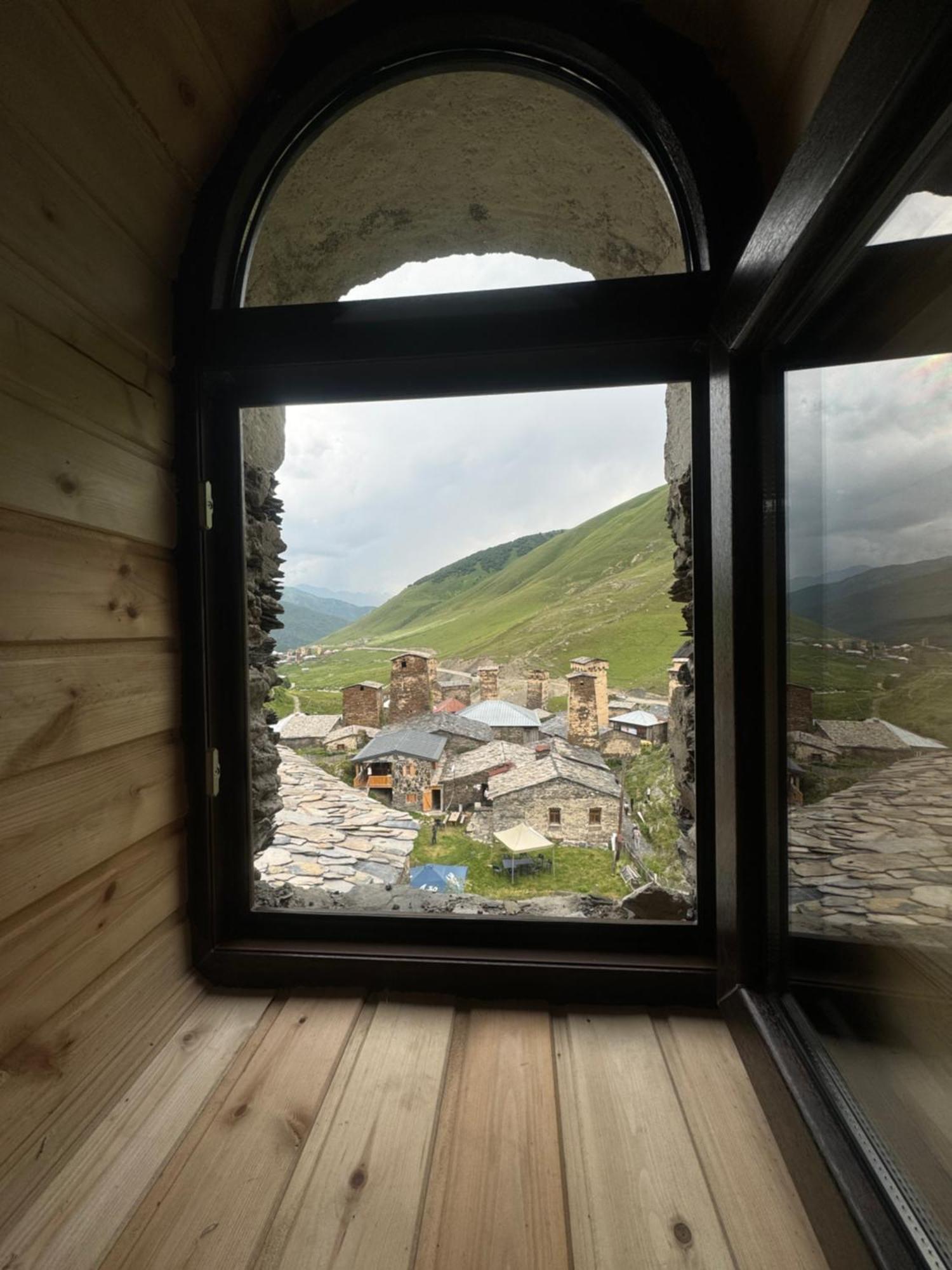 Chazhashi Guesthouse Ushguli Bagian luar foto