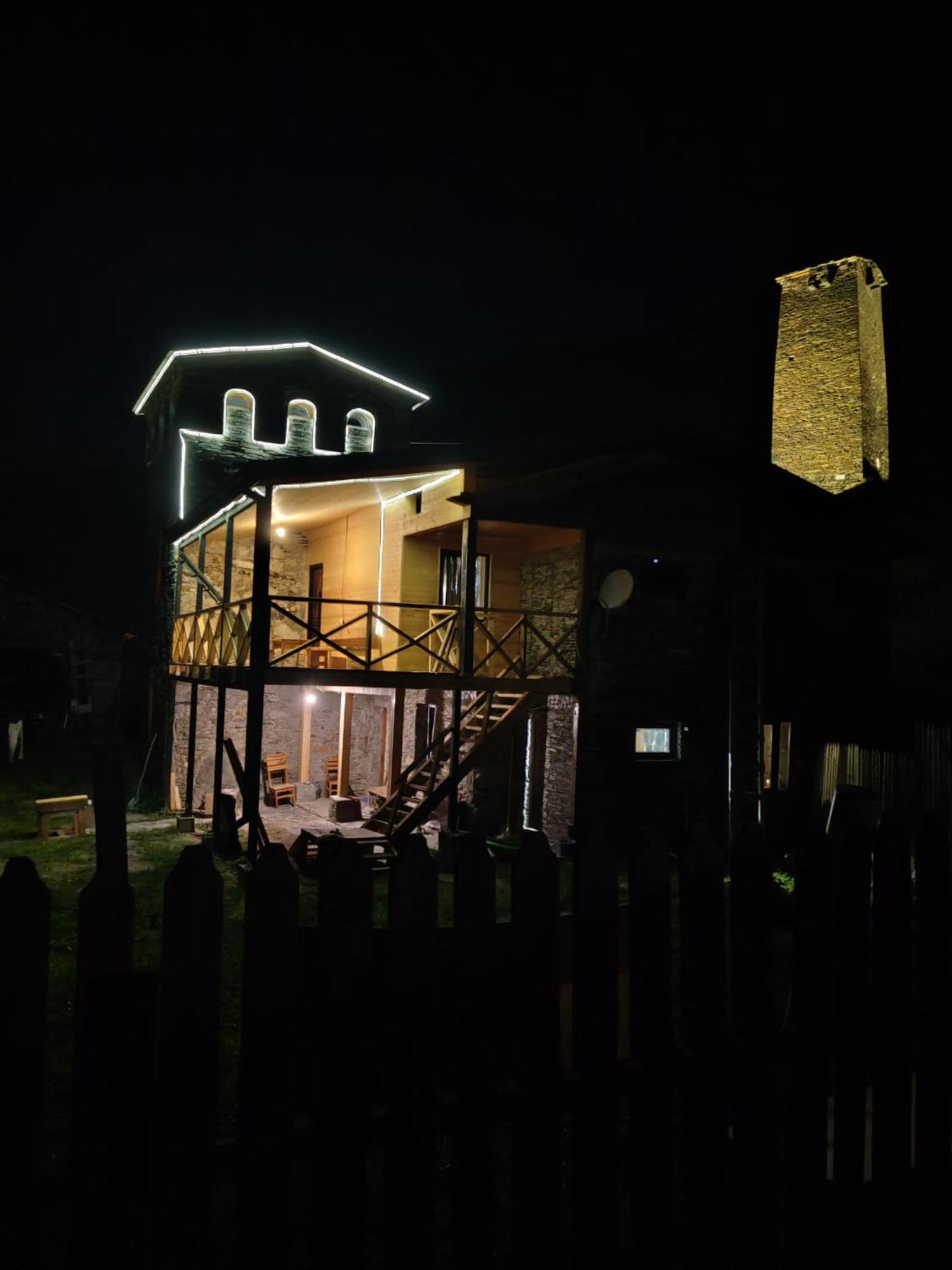 Chazhashi Guesthouse Ushguli Bagian luar foto
