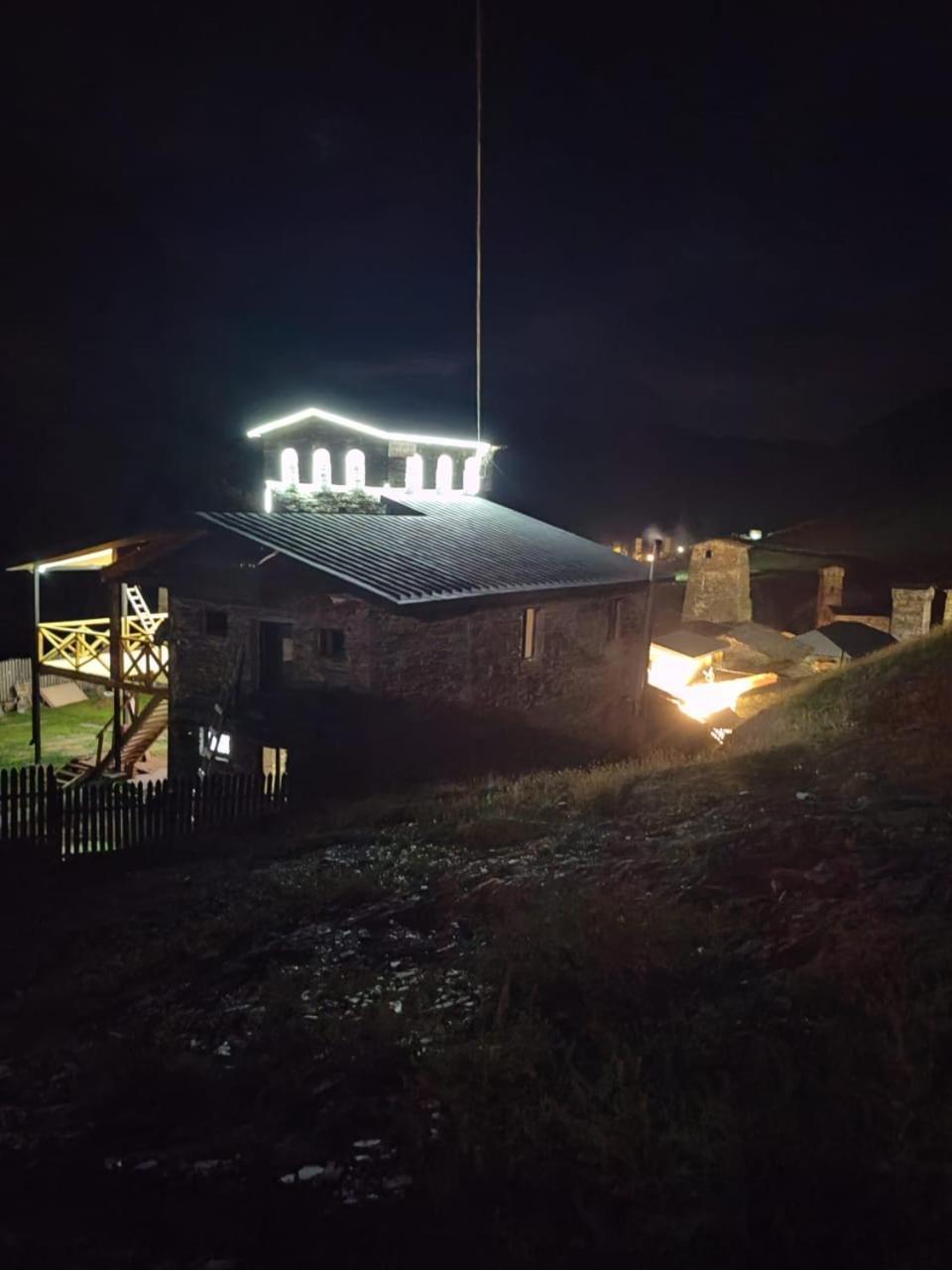 Chazhashi Guesthouse Ushguli Bagian luar foto