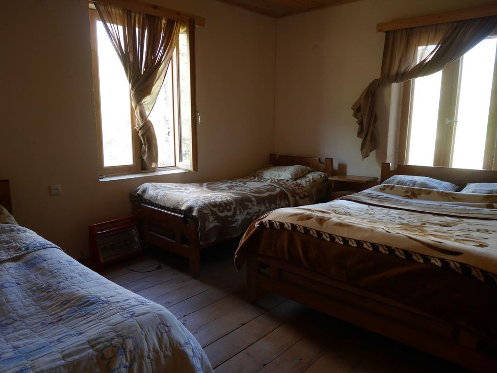 Chazhashi Guesthouse Ushguli Bagian luar foto