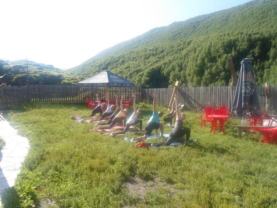Chazhashi Guesthouse Ushguli Bagian luar foto